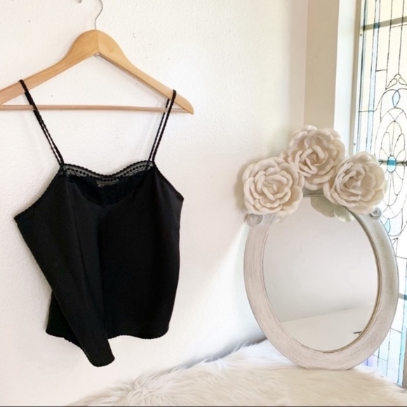 Black camisole with lace trim - Picture 1 of 7